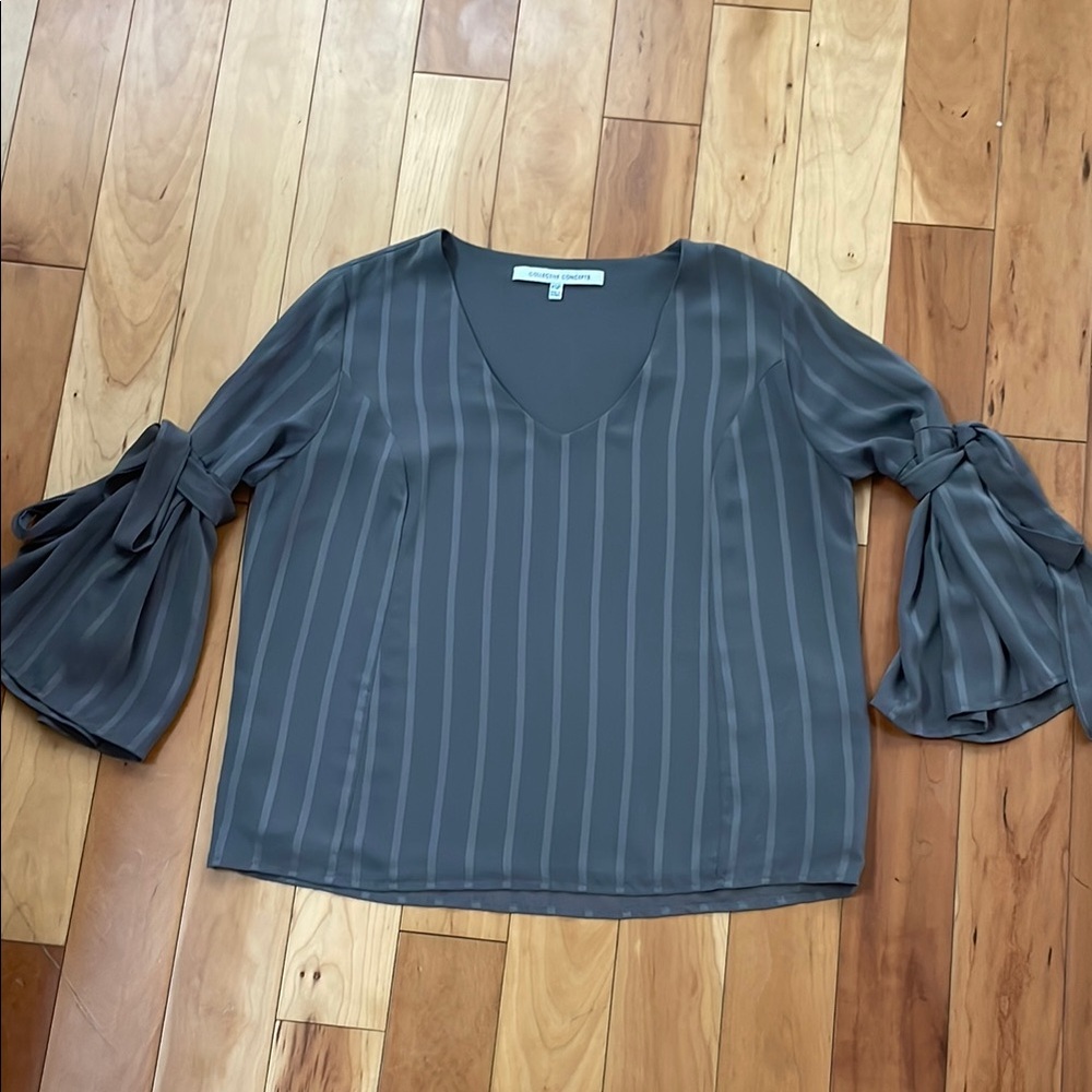 Collective Concepts shirt with bow detail bell sleeves